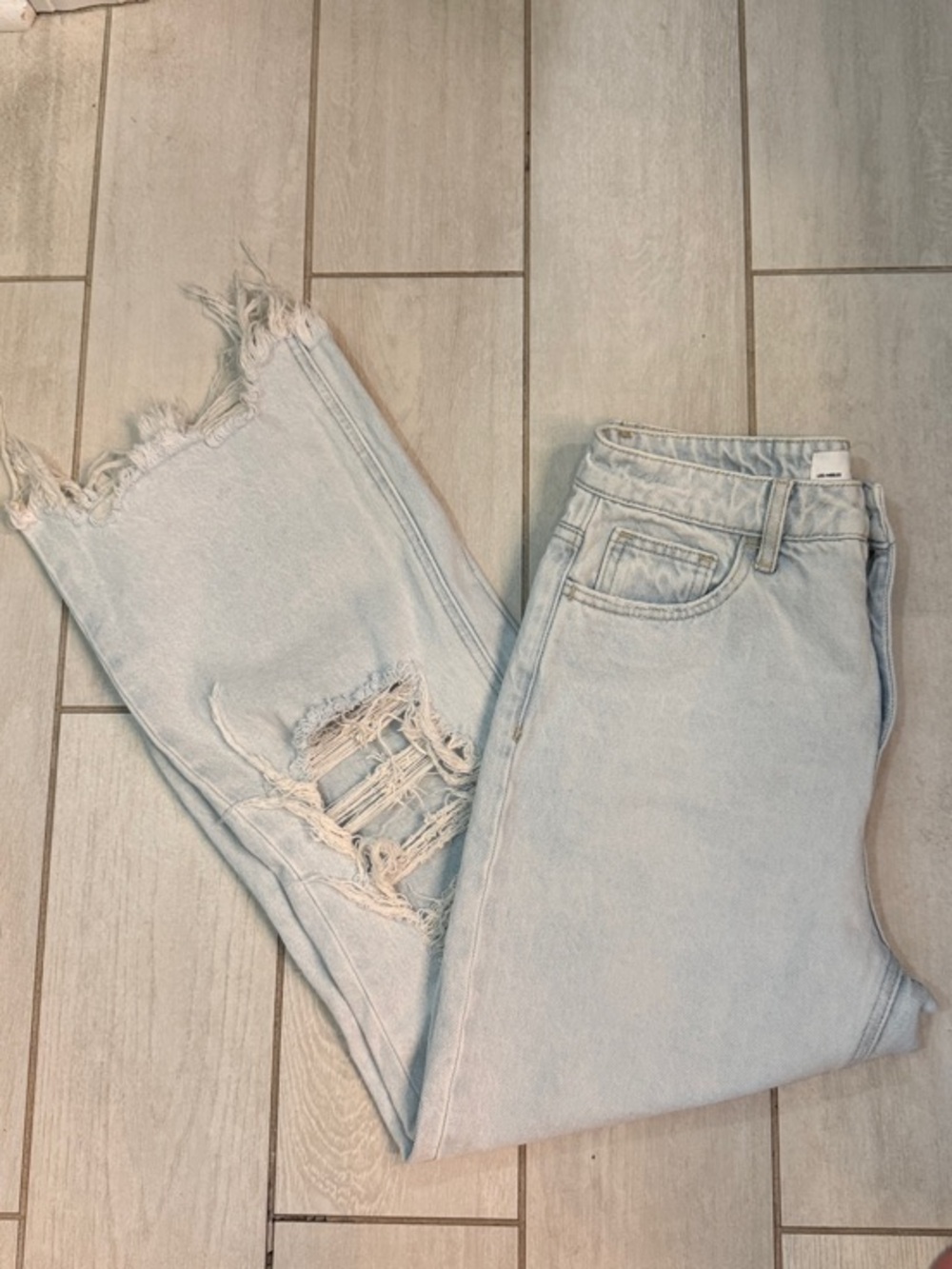 Vervet Light Blue Distressed Boyfriend Jeans with Frayed Hem